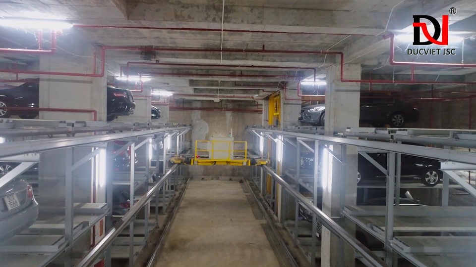 Hệ thống đỗ xe Rollpark tại Tòa Diamond Flower