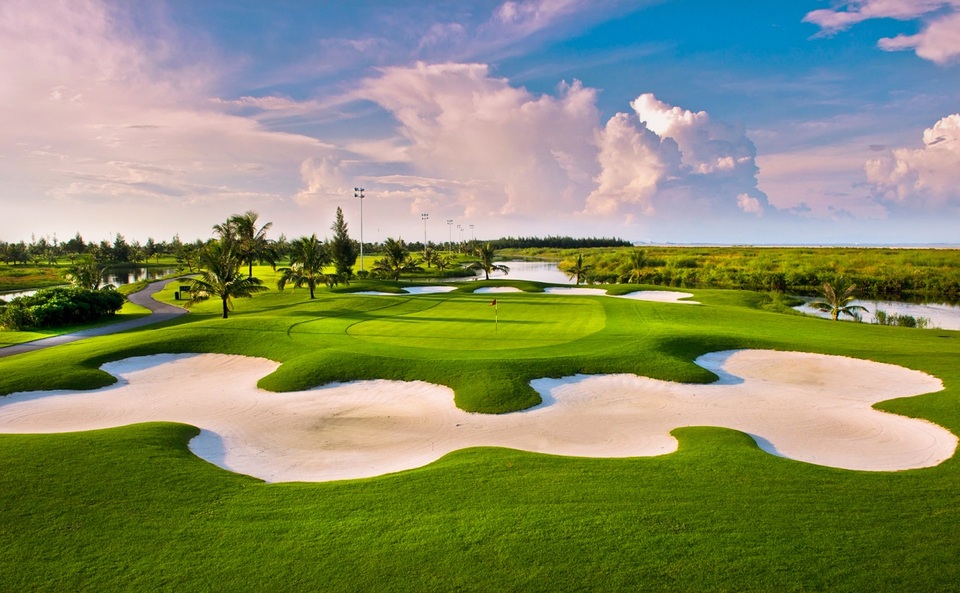 BRG Coastal City - Tiện ích nâng tầm đẳng cấp - 1 Sân gôn đẳng cấp quốc tế BRG Ruby Tree Golf Resort với 10 năm hoạt động