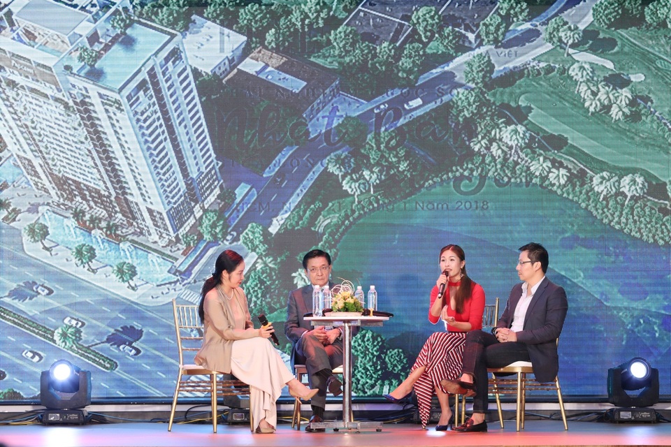 Hơn 90% căn hộ “chuẩn Nhật” tại quận 7 đã có chủ - 1 ELLE Talk “Trải nghiệm cuộc sống Nhật Bản giữa lòng Sài Gòn” với các khách mời nổi tiếng