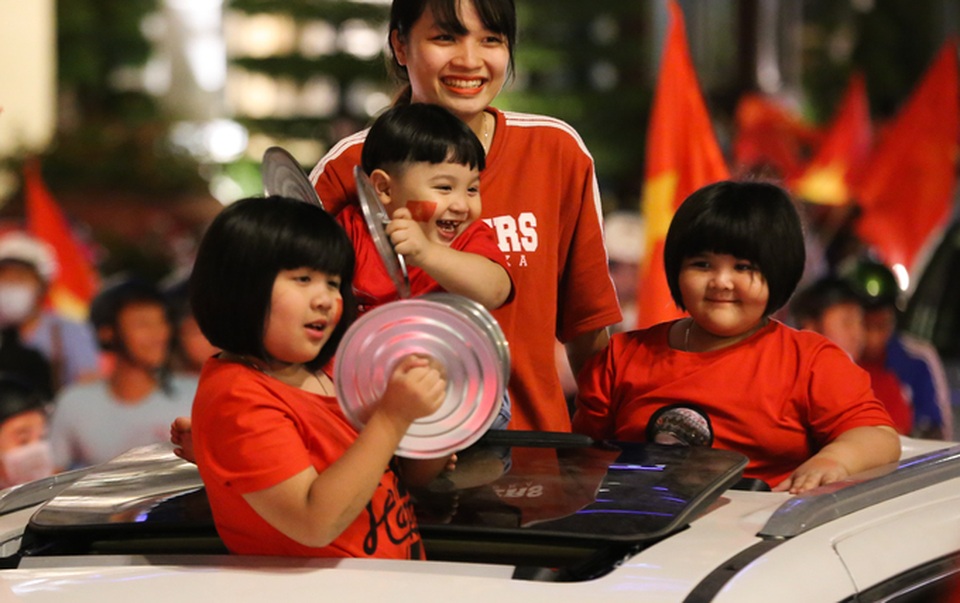U23 Việt Nam vô địch AFC Cup, cổ động viên sẽ được chiêu đãi Budweiser miễn phí - 1 U23 Việt Nam vô địch AFC Cup, cổ động viên sẽ được chiêu đãi Budweiser miễn phí - 1