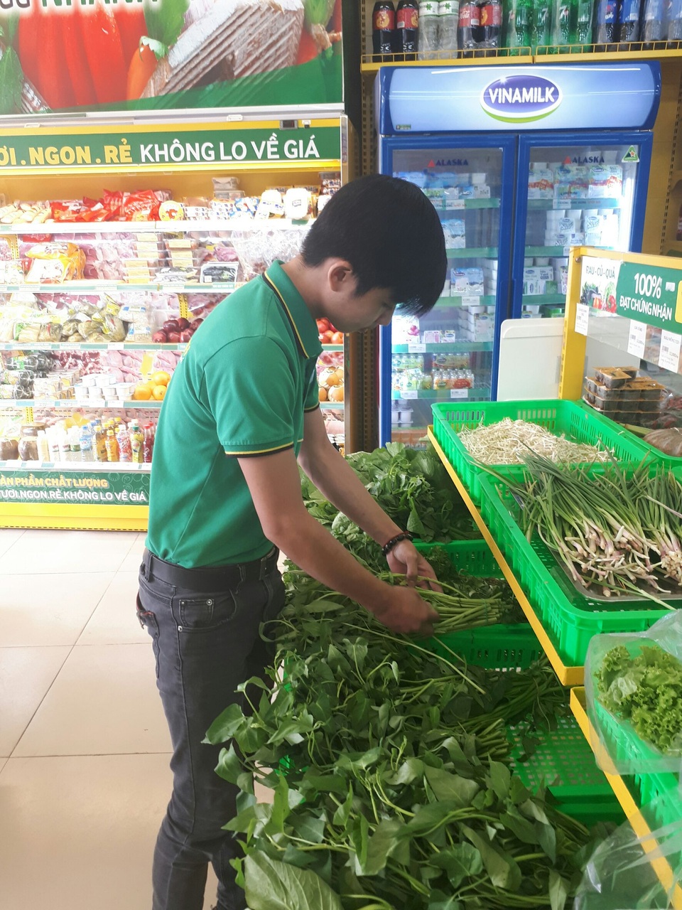 18 tuổi: Cặp song sinh làm quản lý siêu thị bán hàng tiêu dùng có tiếng tại TP.HCM - 2 Nghiêm túc, nỗ lực hết mình và không ngừng học hỏi là “bí kíp” thăng tiến nhanh của Tâm và Thảo