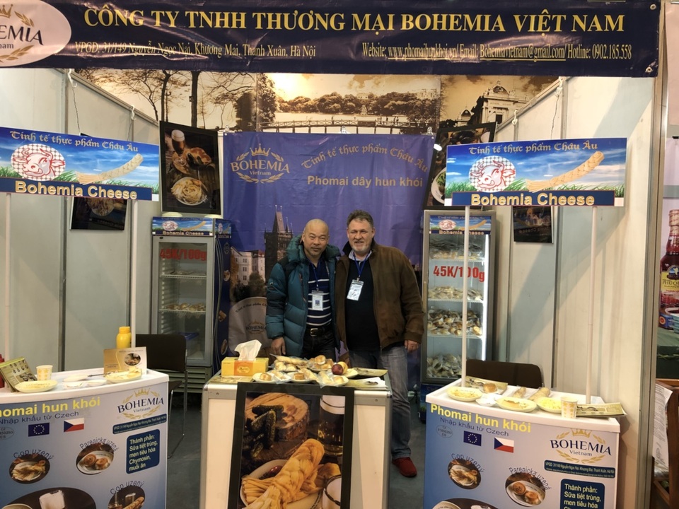 Pho mai hun khói Bohemia lần đầu tiên có mặt tại Việt Nam - 1 Pho mai hun khói Bohemia lần đầu tiên có mặt tại Việt Nam - 1