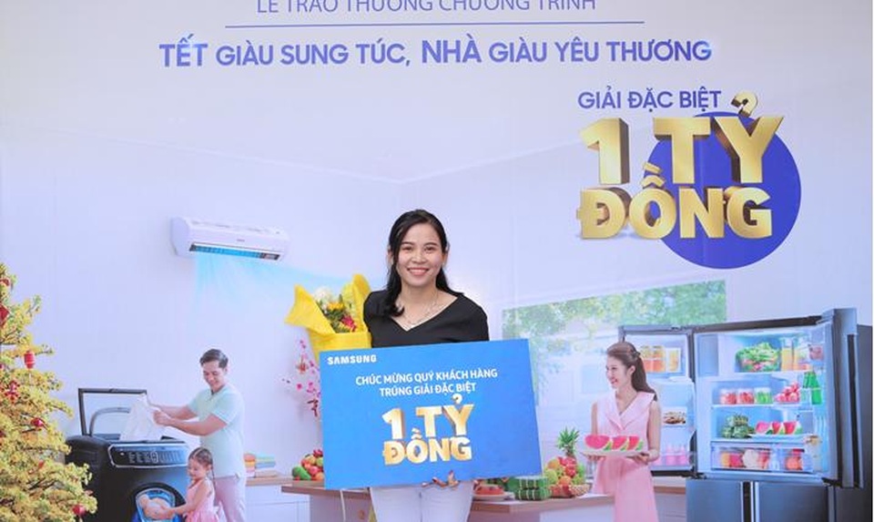 Bất ngờ trúng 1 tỷ đồng sau khi mua tủ lạnh chỉ 6 triệu đồng tại Điện máy Xanh - 2 Chị My không phải là khách duy nhất của Điện máy Xanh trúng giải đặc biệt của chương trình