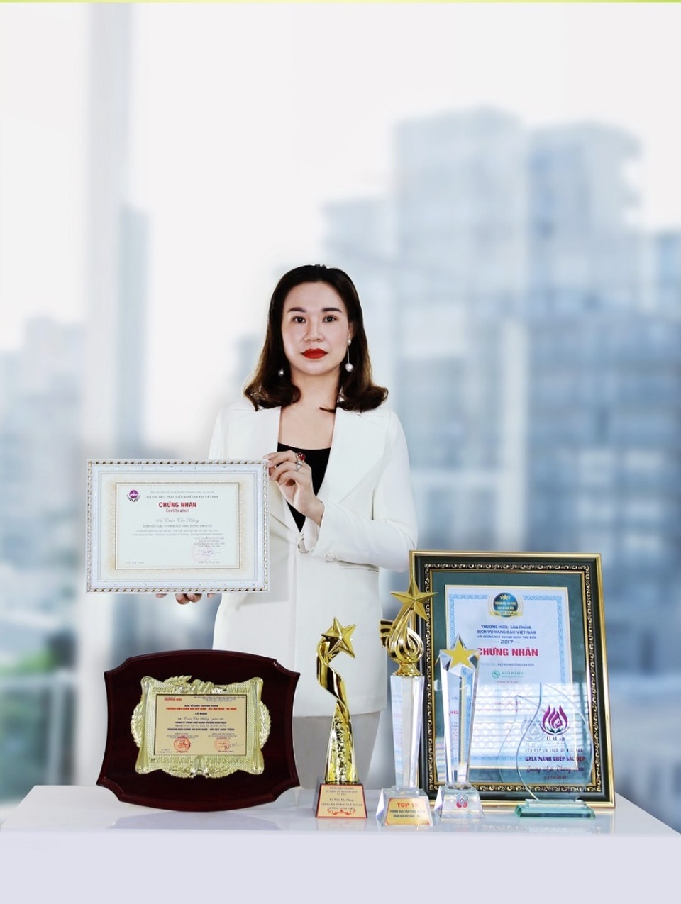 Từ cô gái giúp việc, bán buôn đến CEO ngành làm đẹp - 1 Từ cô gái giúp việc, bán buôn đến CEO ngành làm đẹp - 1