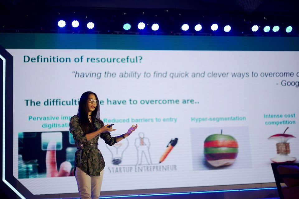 Công bố Top 100 nơi làm việc tốt nhất Việt Nam - 3
Bà Nguyễn Thái Hải Vân, Phó Chủ tịch Marketing Unilever Việt Nam chia sẻ trong phiên Tư duy lãnh đạo tại Hội nghị