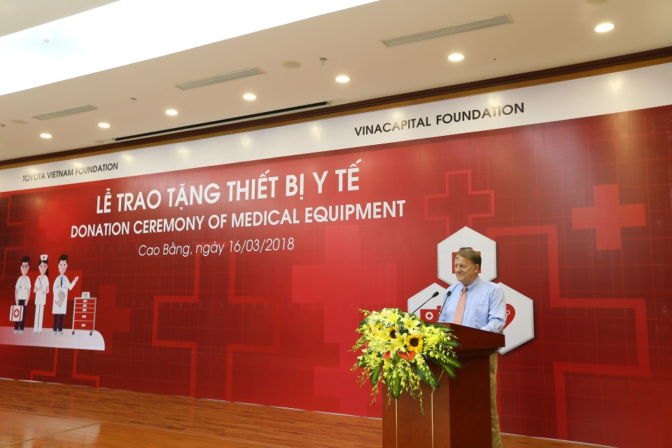 Quỹ Toyota Việt Nam góp phần giảm tỷ lệ tử vong ở trẻ em và trẻ sơ sinh - 3 Đại diện Quỹ VCF phải biểu
