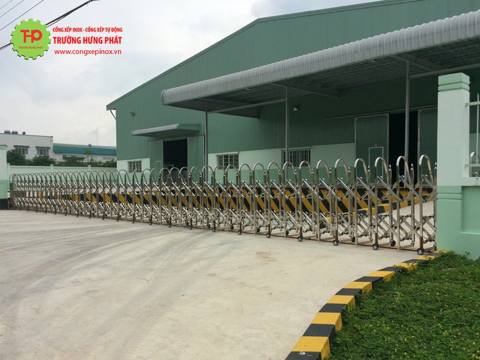 Ưu điểm vượt trội từng sản phẩm cửa cổng xếp Trường Hưng Phát - 3 Ưu điểm vượt trội từng sản phẩm cửa cổng xếp Trường Hưng Phát - 3