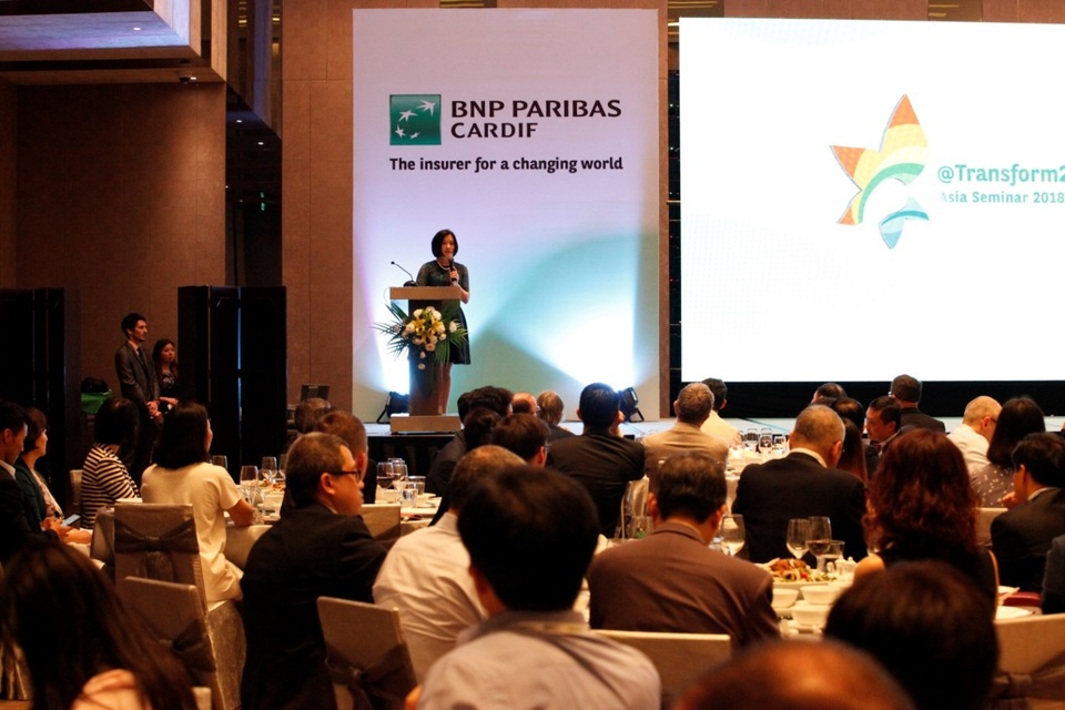 Bà Phùng Nguyễn Hải Yến – Chủ tịch VCLI kiêm Phó Tổng Giám đốc Vietcombank phát biểu