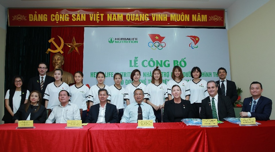 Herbalife Việt Nam truyền cảm hứng cho cộng đồng thông qua các hoạt động trong lĩnh vực thể thao - 1 Herbalife Việt Nam tự hào là đơn vị hỗ trợ mạnh mẽ cho thể thao Việt Nam thông qua sự hợp tác toàn diện của chúng tôi với Ủy ban Olympic Việt Nam (VOC) và Ủy ban Paralympic Việt Nam (VPC) giai đoạn 2012-2016 và 2017-2021