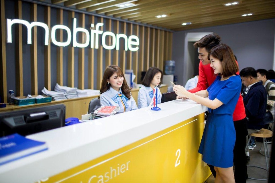 MobiFone tặng quà tri ân khách hàng đồng hành 1/4 thế kỷ - 1 Nguồn ảnh: MobiFone