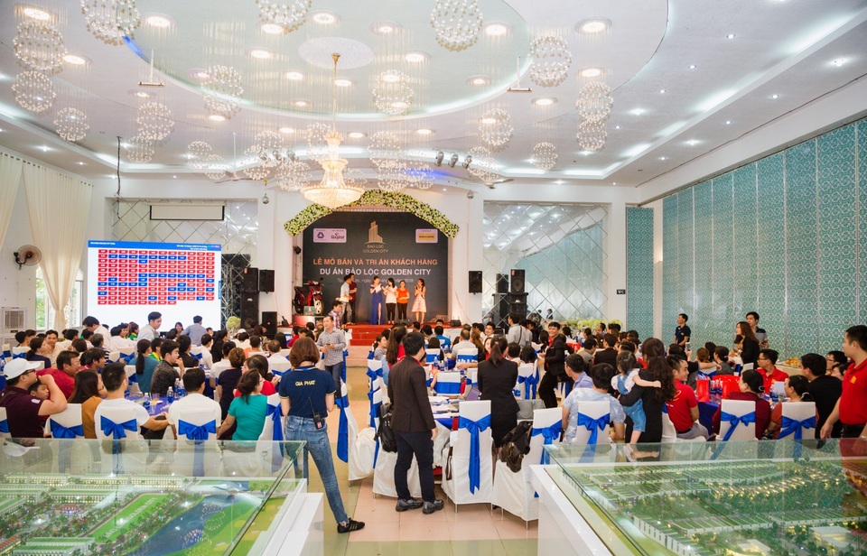 Mở bán thành công 100% sản phẩm dự án Bảo Lộc Golden City - 2 Hơn 250 khách hàng tham gia lễ mở bán dự án Bảo Lộc Golden City