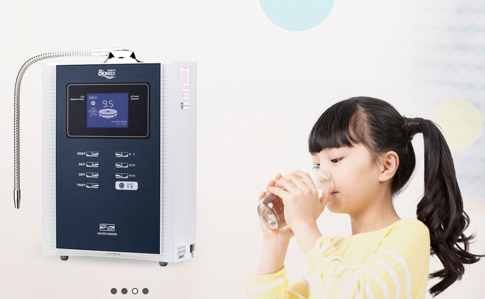 Tìm kiếm nguồn nước tốt - hành trình tới sức khỏe an nhiên - 1 Máy tạo nước Biontech tạo nguồn nước Pi giàu ion kiềm và vi khoáng