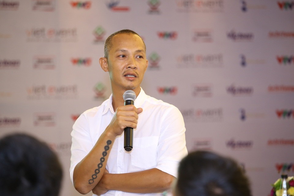Dược phẩm Vinh Gia đồng hành cùng hai chương trình truyền hình thực tế ăn khách trên VTV - 4 Nhà báo – Nhiếp ảnh gia Na Sơn – MC chương trình Nét ẩm thực Việt