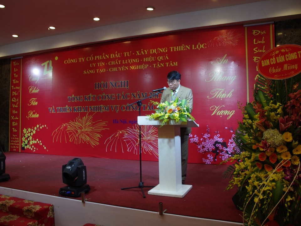 Công ty Cổ phần đầu tư – xây dựng Thiên Lộc: Khẳng định uy tín, vị thế thương hiệu - 1 Ông Vũ Văn Trường, CTHĐQT – TGĐ phát biểu tại Hội nghị. Tổng kết công tác năm 2017 và triển khai nhiệm vụ công tác năm 2018 của Công ty CP Đầu tư Xây dựng Thiên Lộc