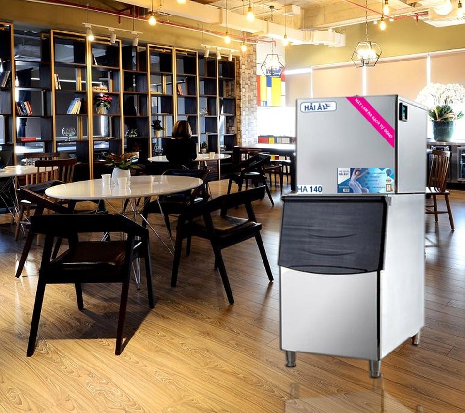 Hải Âu Group đi đầu trong việc cung cấp linh kiện máy làm đá viên chất lượng - 1 Máy làm đá viên đang là sản phẩm không thể thiếu của nhiều khách sạn, nhà hàng, quán cà phê, trà sữa, fast food…