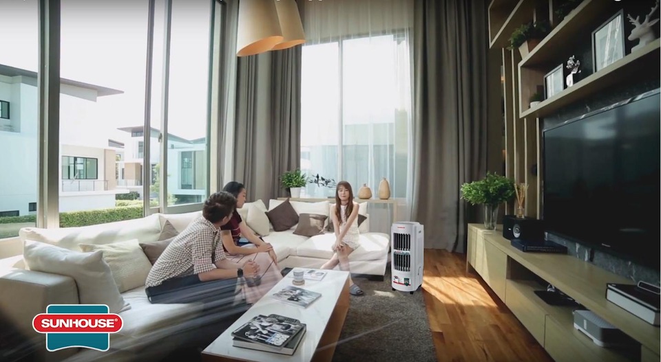 Mùa hè 2018, người tiêu dùng có xu hướng chọn mua thiết bị làm mát tiết kiệm điện - 2 Ngoài tiết kiệm điện, người tiêu dùng còn chọn quạt điều hòa vì khi sử dụng, da, mũi họng không bị khô, không gây các bệnh về đường hô hấp.