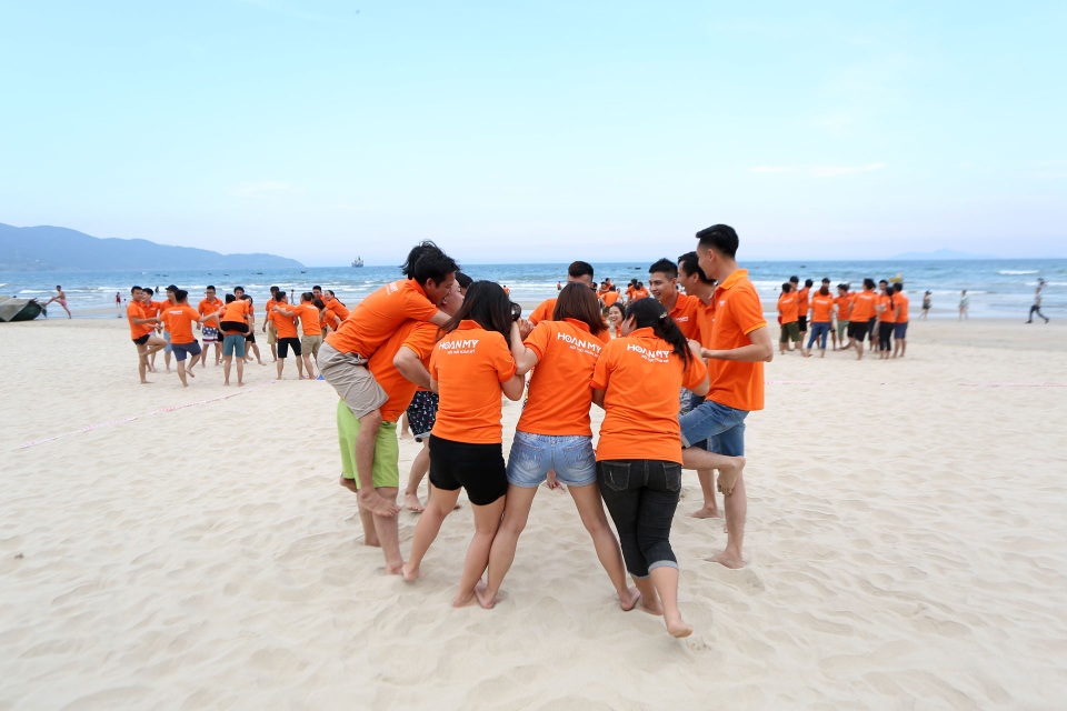 Đoàn kết nhân sự - “Con át chủ bài” trong xây dựng Văn hóa doanh nghiệp - 2 Đoàn kết nhân sự - “Con át chủ bài” trong xây dựng Văn hóa doanh nghiệp - 2