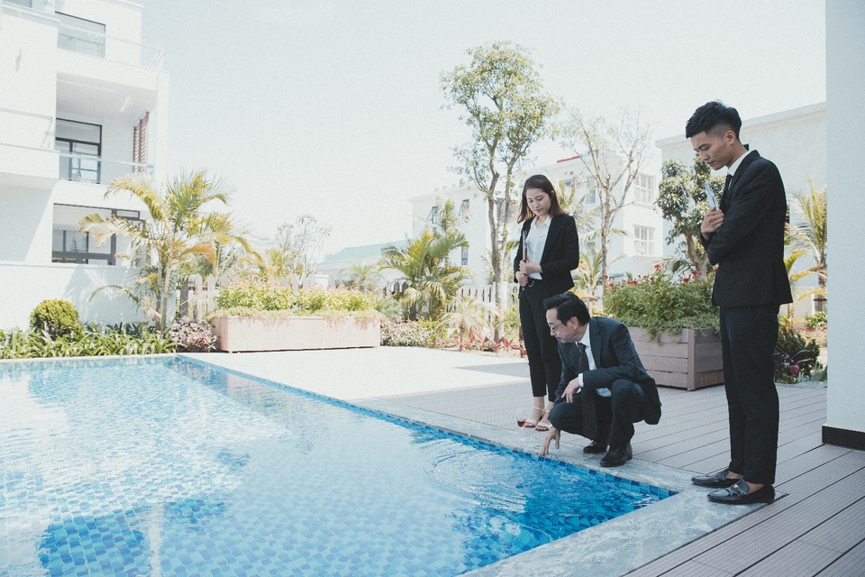 Ông chủ Tập đoàn Phan Thị khuyên nhà đầu tư nên mua Biệt thự biển FLC Sầm Sơn - 5 Bể bơi riêng biệt tại mỗi căn Biệt thự Grand Villa