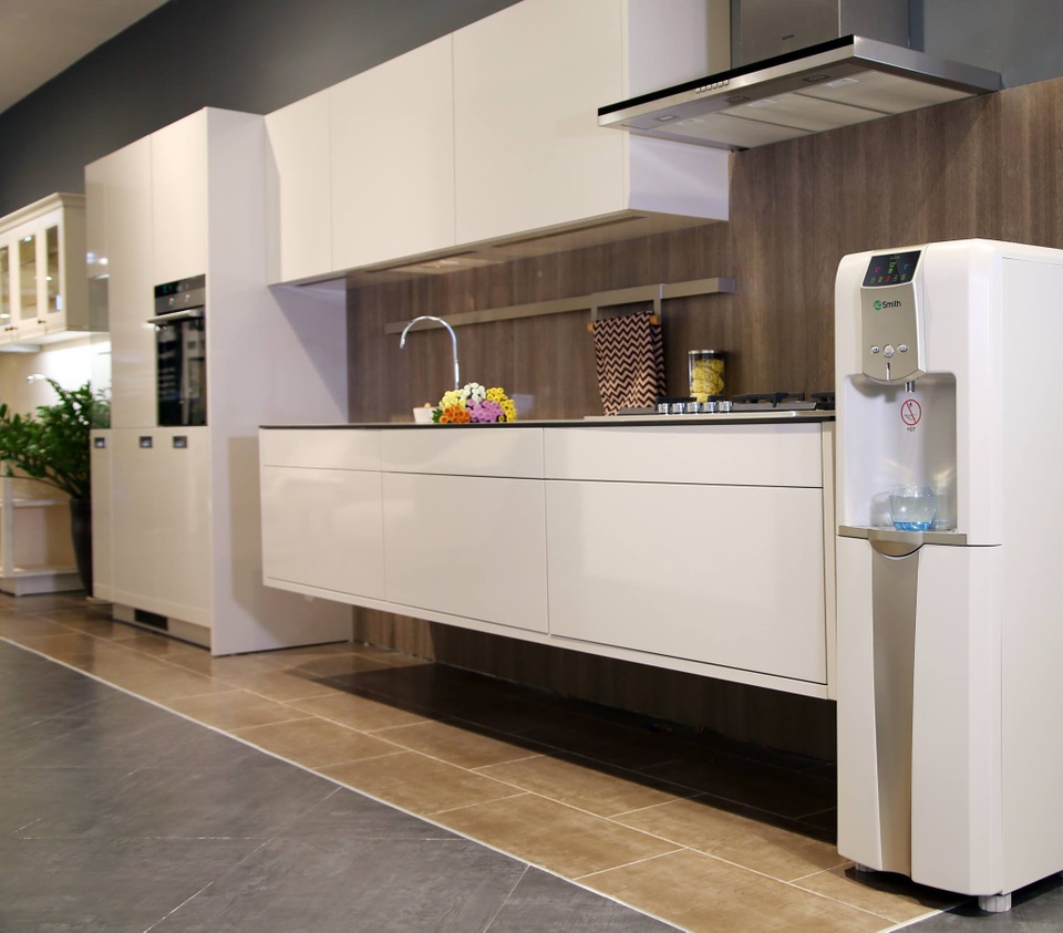 Trải nghiệm sống với chuẩn mực mới cùng các sản phẩm của A. O. Smith - 3 Máy lọc nước cây đứng (Floor-standing)