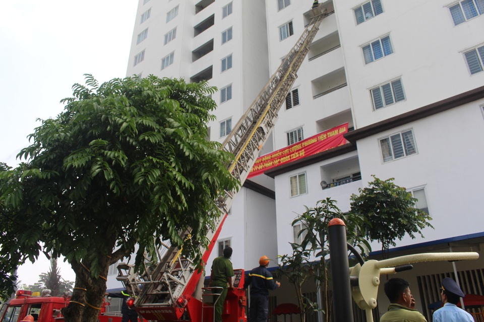 Diễn tập phương án PCCC, cứu nạn cứu hộ tại các tòa nhà chung cư Tiến Bộ - 1 Diễn tập phương án PCCC, cứu nạn cứu hộ tại các tòa nhà chung cư Tiến Bộ - 1