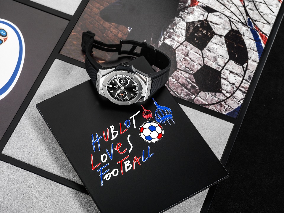 Hublot Big Bang Referee – phiên bản đặc biệt với số lượng 2018 chiếc dành cho các vị khách của Hublot và cũng sẽ đồng hành cùng các trọng tài xuyên suốt giải đấu.