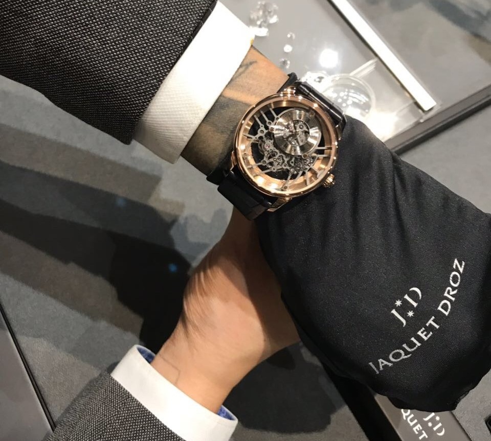 Tuyệt tác Jaquet Droz Tropical Bird Repeater và màn xuất hiện ấn tượng tại Việt Nam - 4 Tuyệt tác Jaquet Droz Tropical Bird Repeater và màn xuất hiện ấn tượng tại Việt Nam - 4