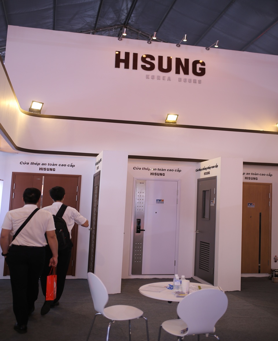Hisung Door giới thiệu giải pháp từ cửa thép an toàn cao cấp tới chủ đầu tư, tổng thầu - 1 Hình ảnh cửa Hisung Door tại Vietbuild Sài Gòn 6/2018