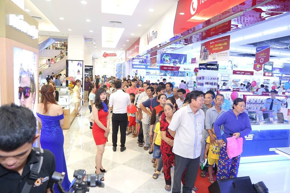 VinPro luôn thu hút được sự quan tâm của khách hàng với những chương trình giảm giá ‘khủng’