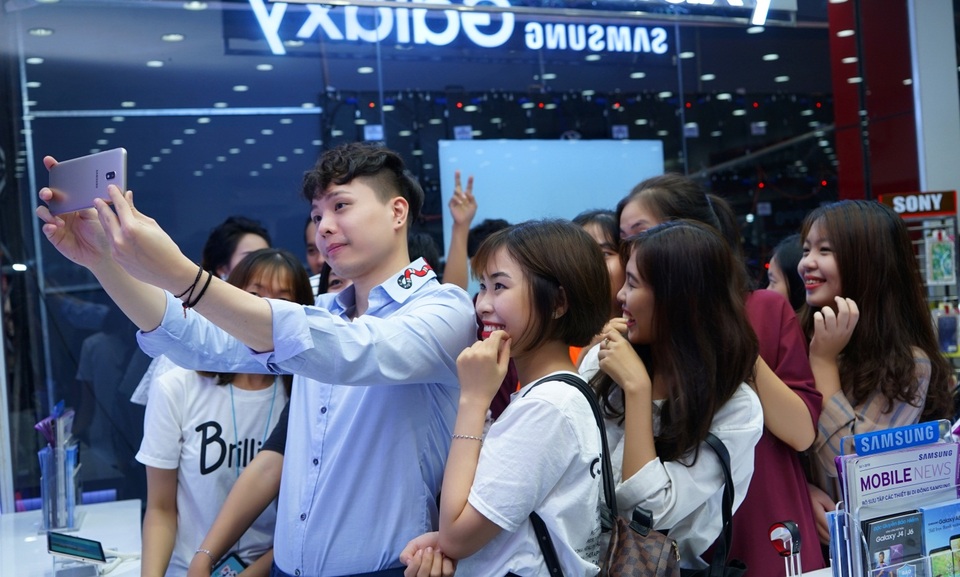 Đây là lý do sao Việt đồng loạt nói về chương trình trợ giá khủng khi mua điện thoại - 5 Đây là lý do sao Việt đồng loạt nói về chương trình trợ giá khủng khi mua điện thoại - 5