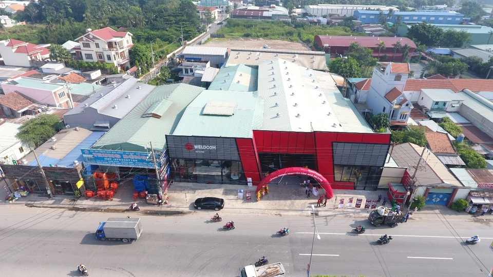 Weldcom - Góp sức nâng tầm ngành công nghiệp gia công kim loại - 1 Trung tâm công nghệ Weldcom Bình Dương với diện tích hơn 3000m2.