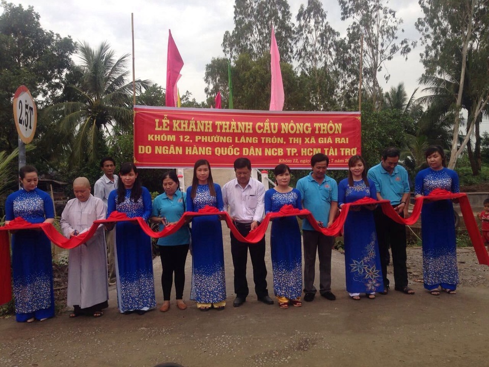 Ngân hàng Quốc Dân khánh thành cầu dân sinh tại Đồng Bằng Sông Cửu Long - 2 Cầu dân sinh đưa vào sử dụng giúp cho việc giao thông, giao thương của người dân các xã thuận tiện hơn.