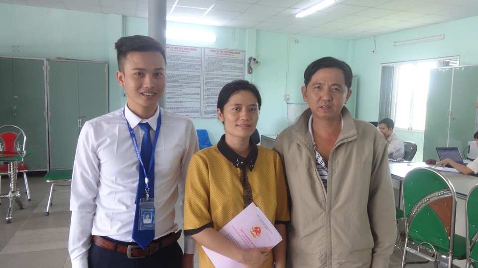 Cơn sốt đất nền Bà Rịa Vũng Tàu - 2 Khách hàng Evoreal tại phòng công chứng huyện Long Điền, tỉnh Bà Rịa Vũng Tàu