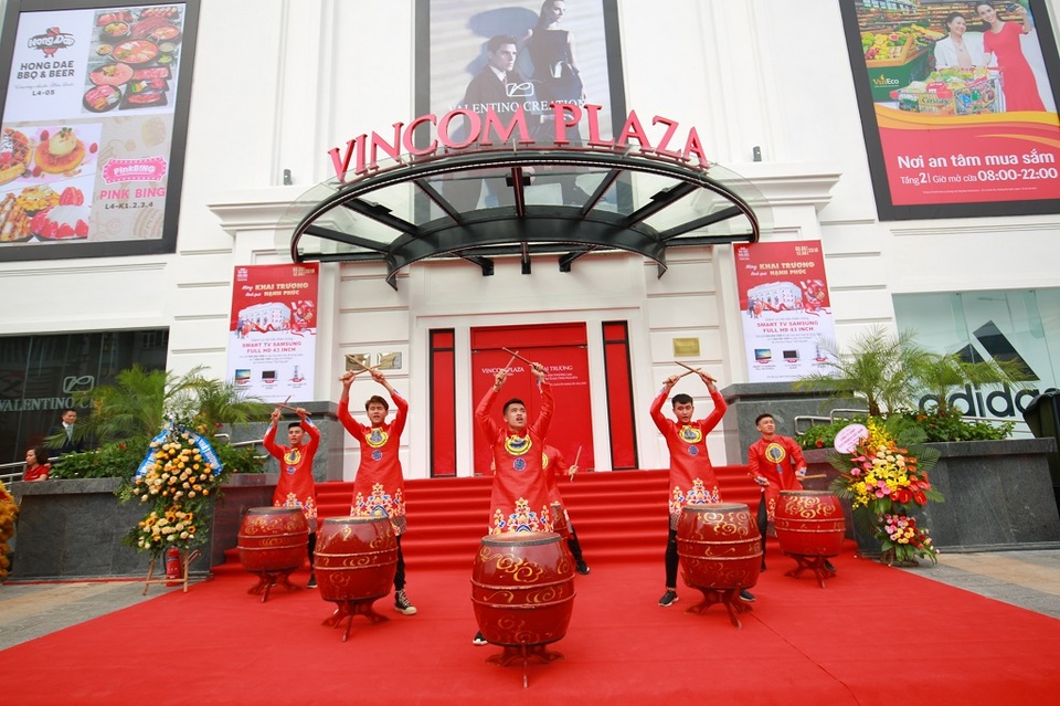 Người dân Thái Nguyên háo hức đón chào Vincom đầu tiên - 2 Người dân Thái Nguyên háo hức đón chào Vincom đầu tiên - 2