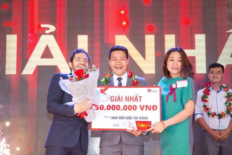 Chung kết cuộc thi “nhà môi giới tài năng”: thành công và đầy cảm xúc - 3 Bạn Trần Mạnh Cường - Người xuất sắc đạt giải nhất của “Nhà môi giới tài năng”