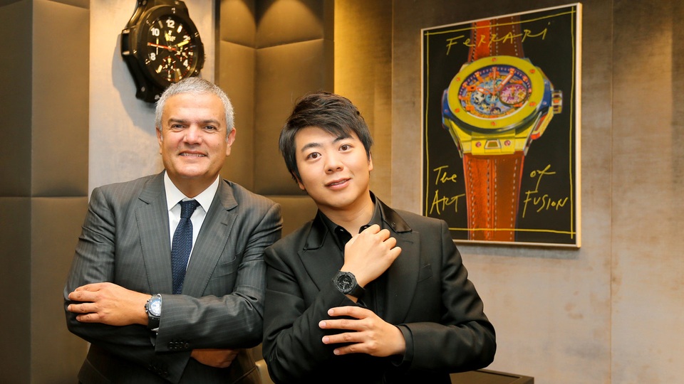 Hublot mời Lang Lang tái ngộ khán giả Việt Nam sau một thập kỉ - 6 Lang Lang và ông Ricardo Guadalupe – CEO của thương hiệu Hublot.