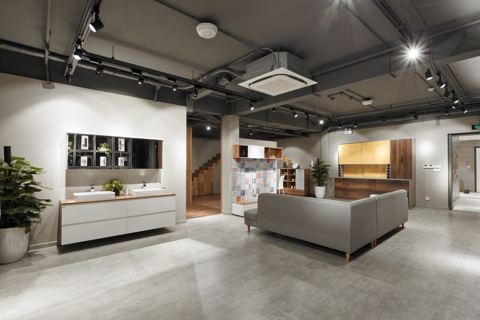 Hình chụp thực tế tại showroom“One-Stop Shopping Center”