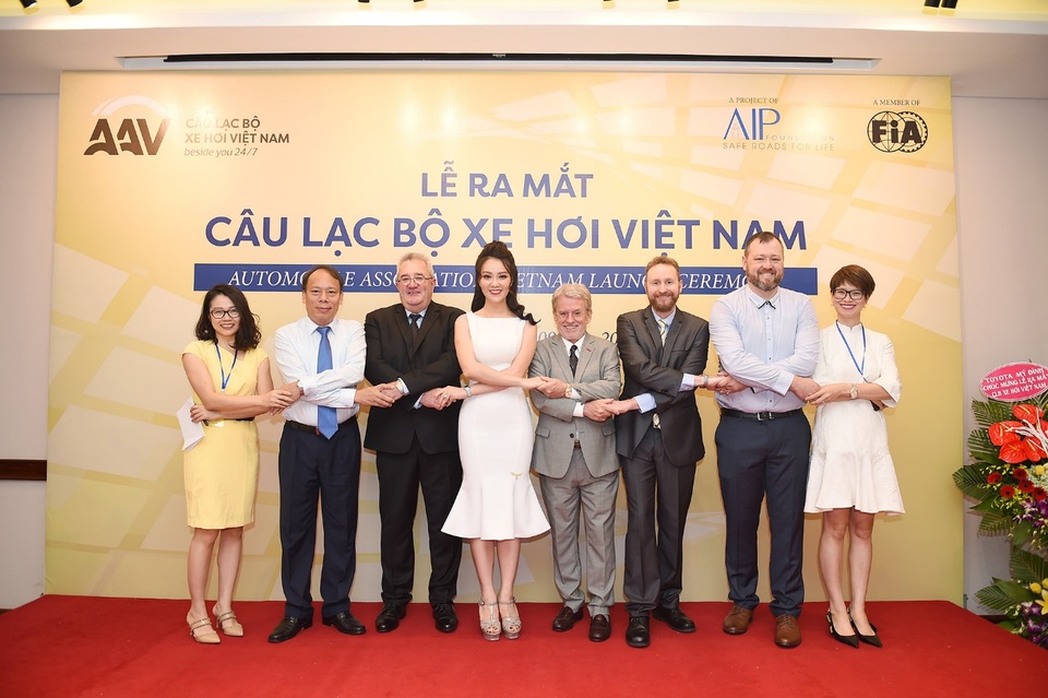 Câu lạc bộ xe hơi Việt Nam chính thức hoạt động - 1 Lễ ra mắt câu lạc bộ xe hơi Việt Nam AAV