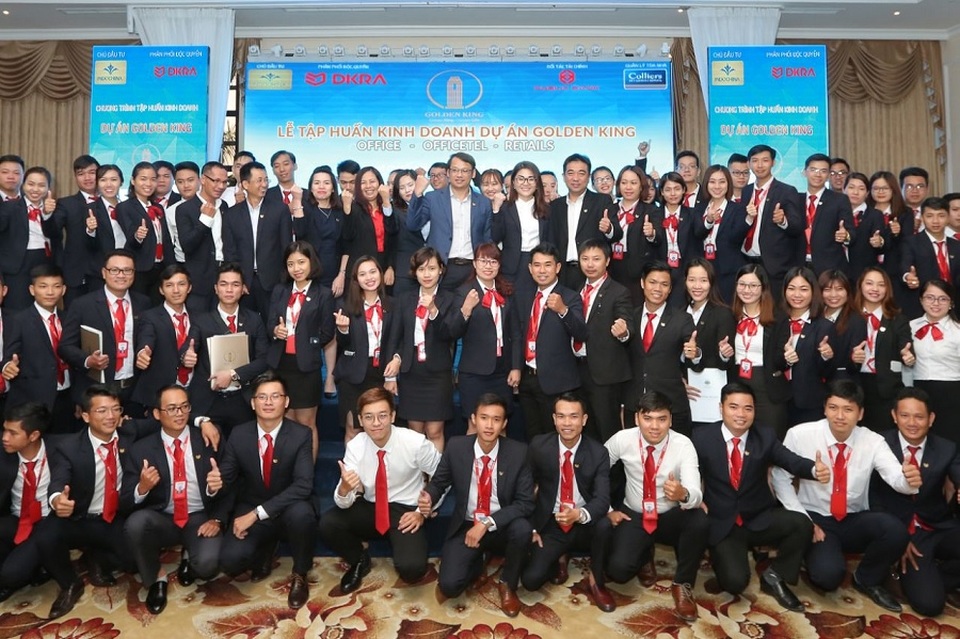 DKRA Việt Nam phân phối độc quyền khu phức hợp cao cấp Golden King - 2 Với sự uy tín, chuyên nghiệp và bề dày kinh nghiệm nhiều năm, DKRA Vietnam được Công ty Cổ phần Đầu tư Phát triển Bất động sản Đông Dương tin tưởng lựa chọn là đơn vị phân phối độc quyền khu phức hợp cao cấp Golden King.