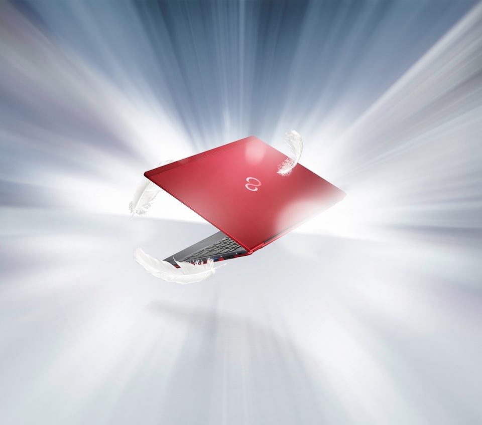 Fujitsu Lifebook U938 có trọng lượng siêu nhẹ, siêu bền