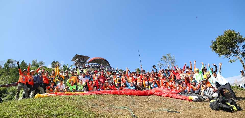 Đến Mù Cang chải ngắm mùa vàng trên mây - 7 Sự kiện Bay trên mùa vàng được tổ chức hàng năm vào mùa lúa chín tại Mù Cang Chải.