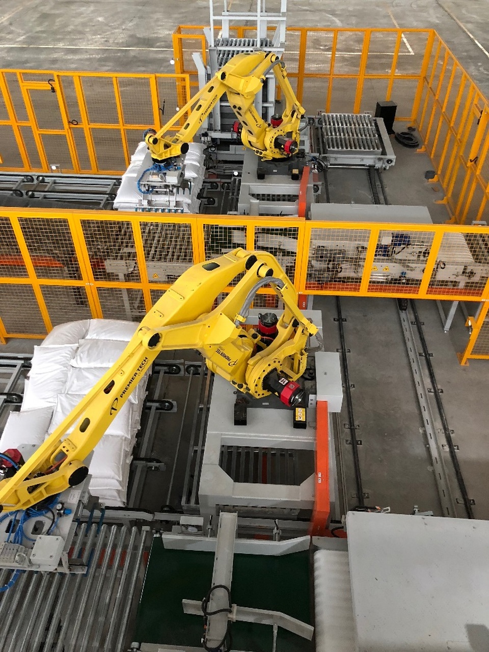 Cargill khánh thành nhà máy thức ăn chăn nuôi lớn nhất của tập đoàn tại Việt Nam - 4 Hệ thống robot tự động trong qui trình sản xuất