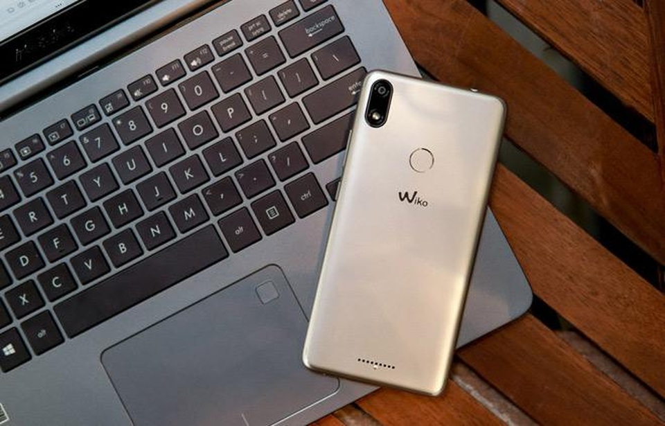Top smartphone bình dân dành cho người có thu nhập thấp - 3 Top smartphone bình dân dành cho người có thu nhập thấp - 3