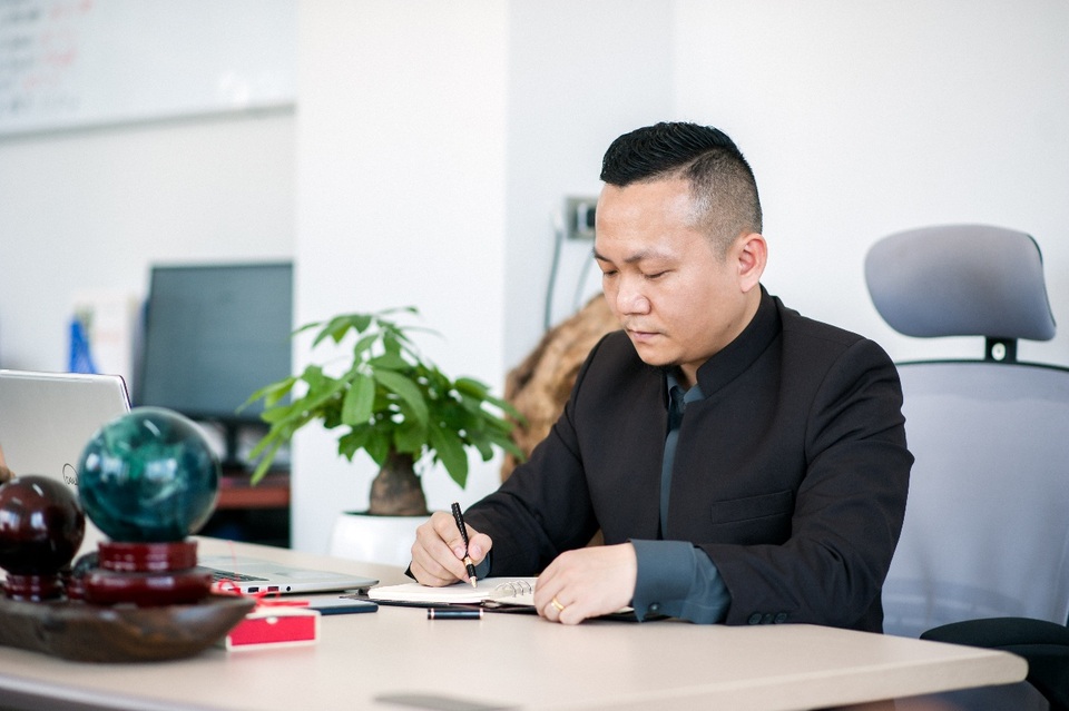 CEO Lưu Phúc Lộc: Thấu hiểu khách hàng là lợi thế cạnh tranh - 2 Bản thân người KTS phải hiểu được sản phẩm mình làm nên