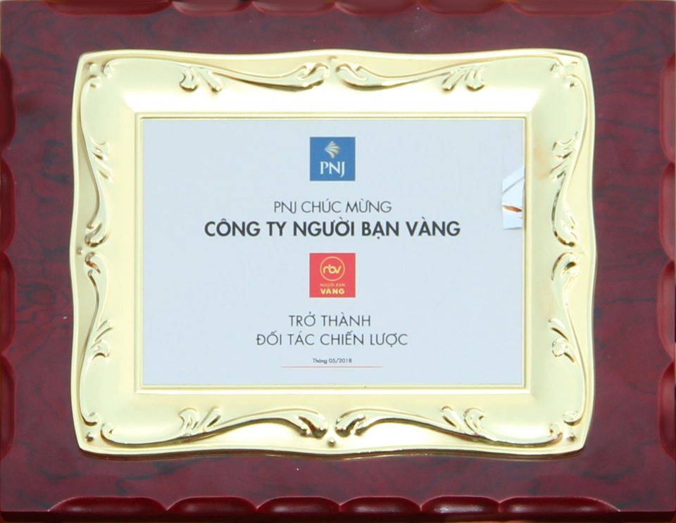 Văn hóa người Việt không chỉ mua vàng, bán vàng mà còn “cầm vàng” - 2 PNJ chứng nhận Người Bạn Vàng là đối tác chiến lược
