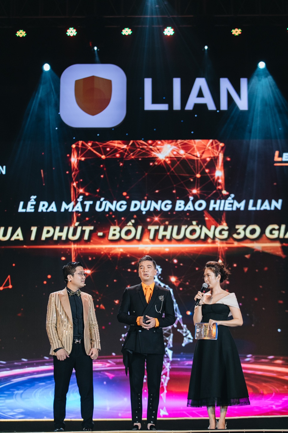 Lý giải cơn sốt 150,000 người sử dụng ứng dụng bảo hiểm tự động đầu tiên của VN chỉ sau vài ngày ra mắt - 4 Lý giải cơn sốt 150,000 người sử dụng ứng dụng bảo hiểm tự động đầu tiên của VN chỉ sau vài ngày ra mắt - 4