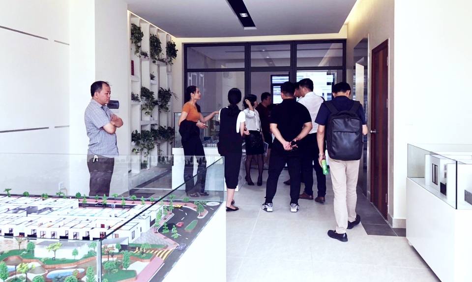 Hải Phát Toàn Cầu thu hút nhà đầu tư ngoại tìm kiếm cơ hội hợp tác - 2 Hải Phát Toàn Cầu dẫn nhóm khách đầu tư Hàn Quốc và Đài Loan đến tham quan dự án và nhà mẫu