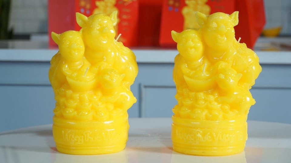 Nến thơm tam heo - Vượng Phúc Vượng Tài - độc, lạ “gây sốt” thị trường - 4 Nến thơm tam heo - Vượng Phúc Vượng Tài - độc, lạ “gây sốt” thị trường - 4