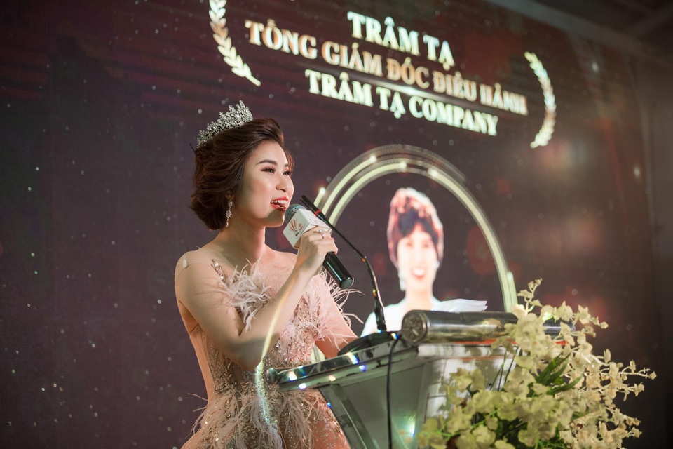 Doanh nhân Trâm Tạ “chi bạo” cho event cuối năm Tram’s Wonderland - Ảnh 4. Doanh nhân Trâm Tạ “chi bạo” cho event cuối năm Tram’s Wonderland - Ảnh 4.