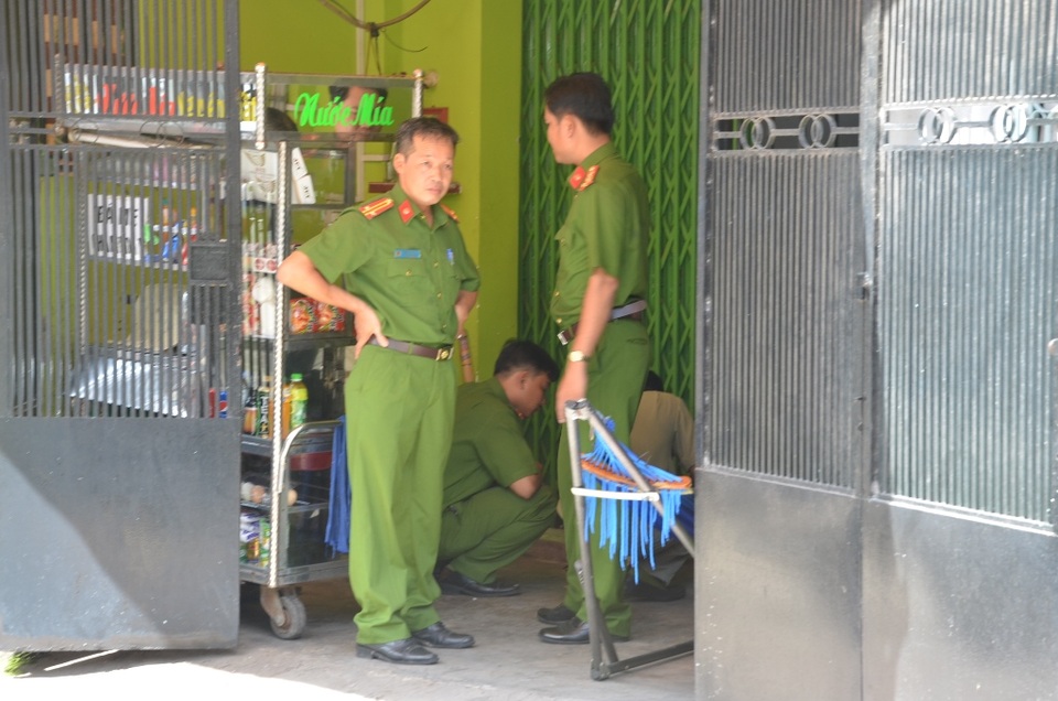 Công an có mặt khám nghiệm hiện trường