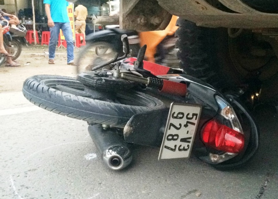 Chiếc xe máy của nạn nhân tại hiện trường